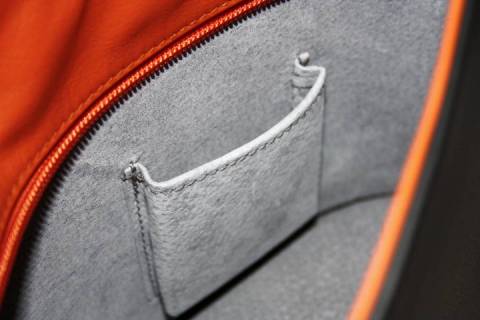 Wave / Medium Handbag - Olbrish b - Schwarz/Oker - Bild: A1